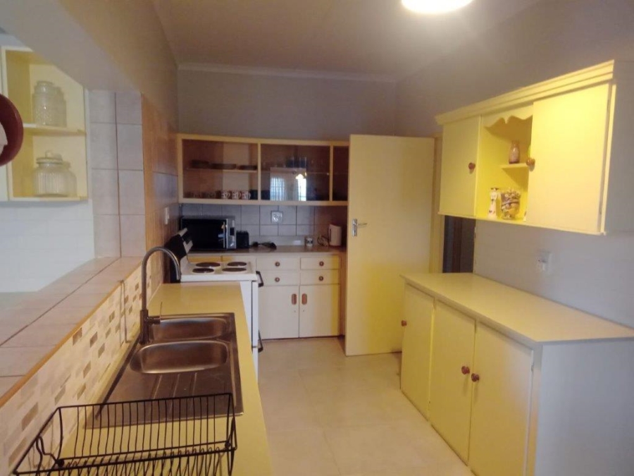 4 Bedroom Property for Sale in Paradise Beach Eastern Cape